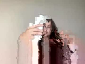 girl
        saphiresnow cam image #3065524