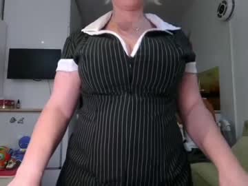 girl
        kiradivine cam image #614443