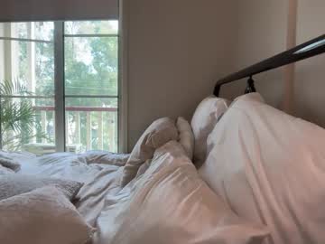 girl
        novamills cam image #6843908