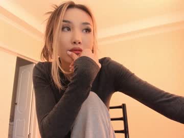 girl
        lemmexy cam image #3710956