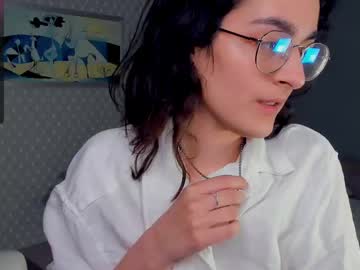 girl Live Cam Girls Love To Strip Naked For Their Viewers with keeleyhane