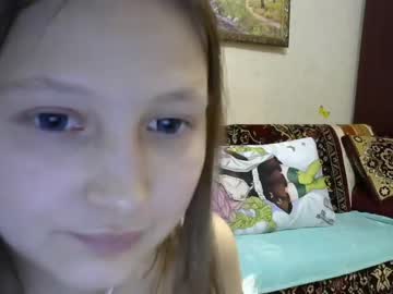 girl
        hotkitty_riley cam image #382403
