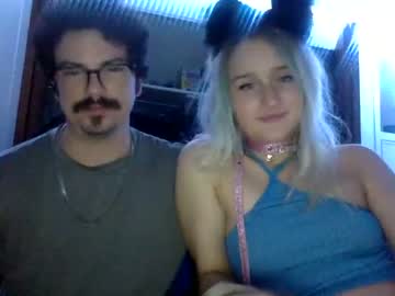 couple
        kittyndaddy757458 cam image #3029294