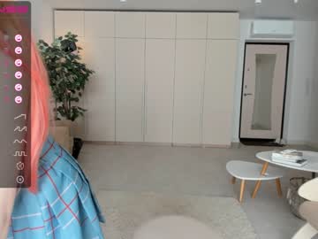 girl
        oki_dokie cam image #1954196