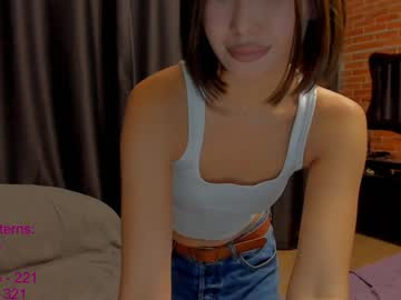 girl
        lindamei cam image #4915192