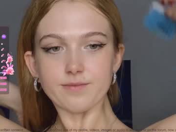 girl
        small_blondee cam image #5101437