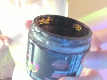 girl
        mira_fox_ cam image #2086733