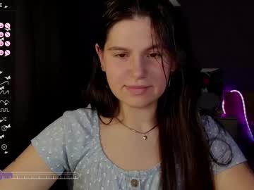 girl
        bellaelya cam image #6660934