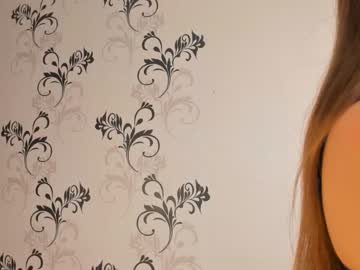 girl
        mila_milka_ cam image #2300721