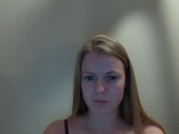 girl
        biigbb cam image #270725