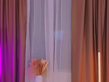 girl
        ava_darknet cam image #5899848