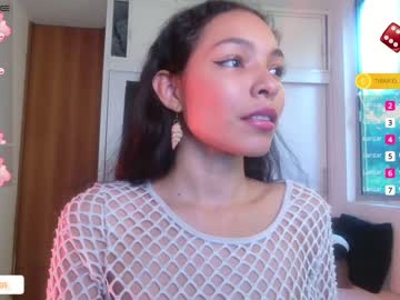 girl
        keygr05 cam image #1897532
