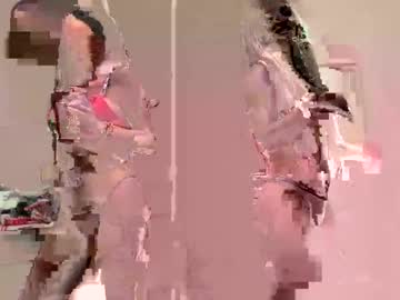 girl
        beccasaturn cam image #4581769