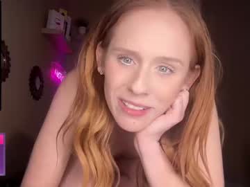 girl
        rayofsunshine_21 cam image #3704468