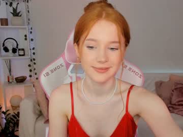 girl
        madeline_jackson cam image #2527739