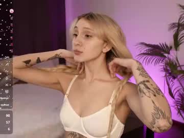 girl Live Cam Girls Love To Strip Naked For Their Viewers with ellie_lo
