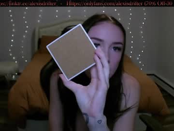 girl
        thedrifters cam image #47476