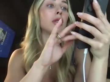 girl
        kassi_kakes cam image #4012943