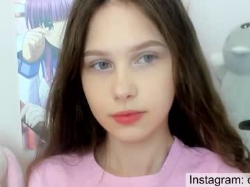 girl
        avrora_deis cam image #1766152