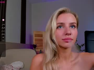 girl
        coy_tessa_ cam image #1976917