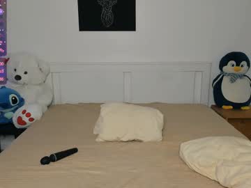couple
        indecenttcouple cam image #5987861