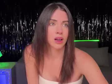 girl
        lallebi cam image #6147214