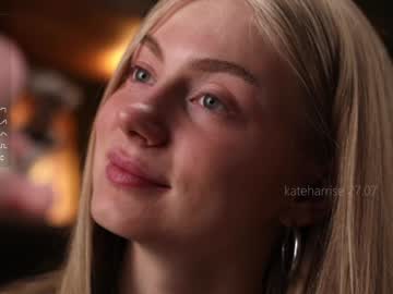 girl
        kateharrise cam image #4685216