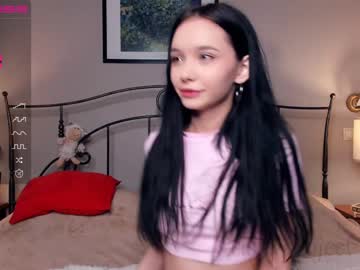 girl
        riskyproject cam image #1642280