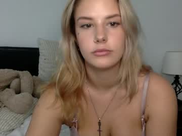 girl
        _xobbylizziexo cam image #2416175