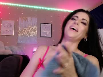 girl
        milf_lacey cam image #2088650
