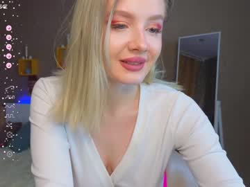 girl
        oliviabr0wn cam image #3037663
