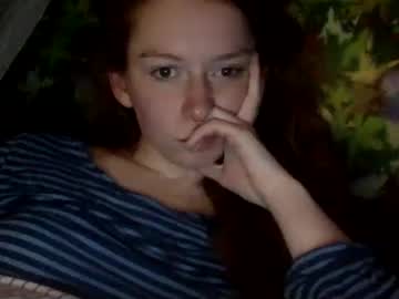 girl
        robinblackly cam image #422029