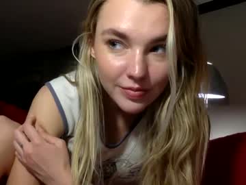 girl
        natashavarga cam image #3604996