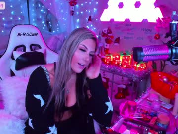 girl
        butterybubblebutt cam image #445487