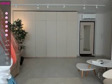 girl
        oki_dokie cam image #1953532