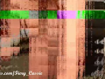 girl
        fiery_redhead cam image #2951392