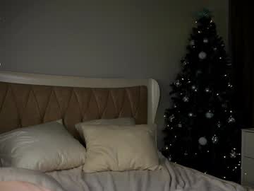 girl
        aislyfarran cam image #5754016