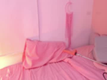 girl
        little_effy18_ cam image #4932960
