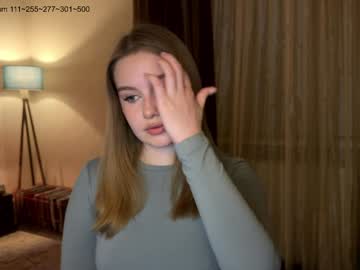 girl Live Cam Girls Love To Strip Naked For Their Viewers with ksenomi