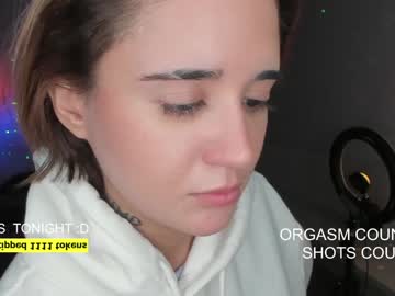 girl
        lonelly_lolly98 cam image #2492785