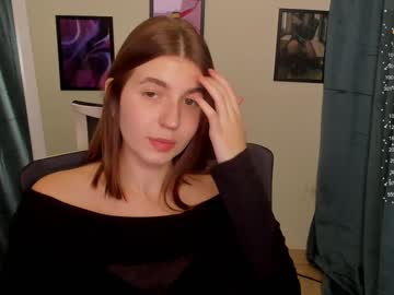 girl
        stacy_cy cam image #5395565