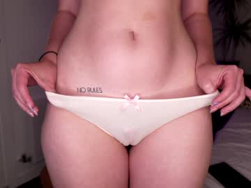 girl
        vixenp cam image #2375332