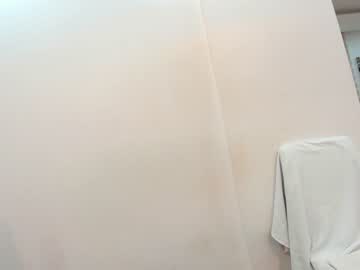 girl
        ehotlovea cam image #91002