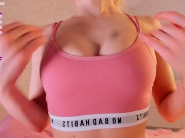 girl
        coastaldivas cam image #669854