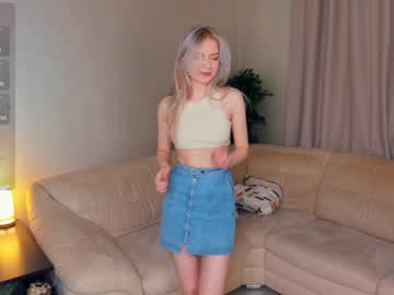 girl
        odeliadearborn cam image #3164193
