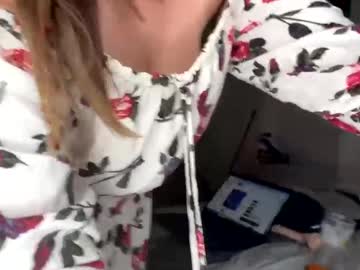 girl
        straightoutthetrailer cam image #4992784