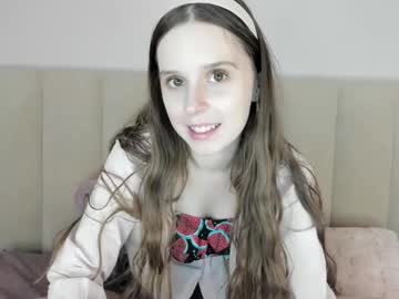 girl
        hellybieber cam image #5351426