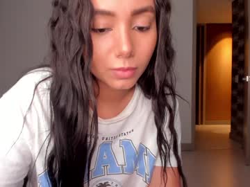 girl
        cute_molly18 cam image #4810865
