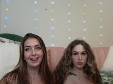 couple
        jazminejynx cam image #5019902