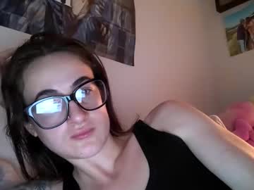 girl
        babyashton69 cam image #4402542